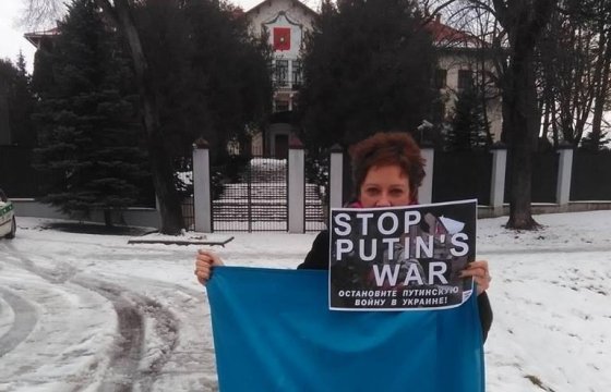 В Вильнюсе прошла акция в поддержку Украины: пришли два человека