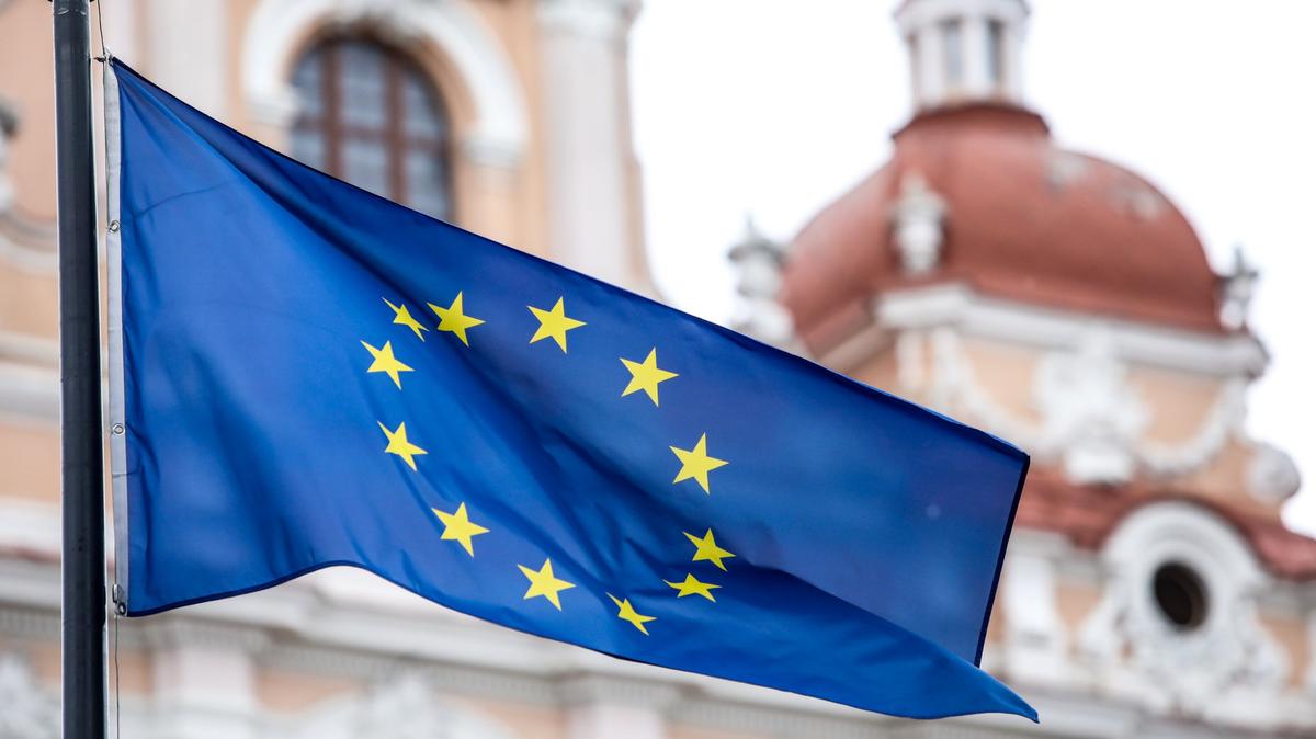 Совет ЕС выделил 1 млрд евро на поддержку Вооруженных сил Украины. Это позволит возместить странам ЕС стоимость боеприпасов, переданных Украине