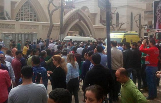 Жертвами двух взрывов в церквях Египта стали 44 человека