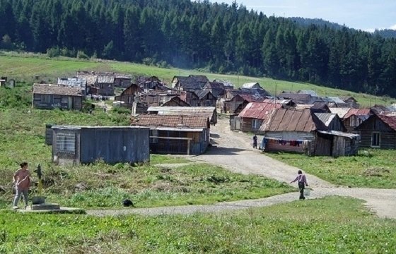 Опрос: 63% жителей Литвы не хотят жить по соседству с цыганами