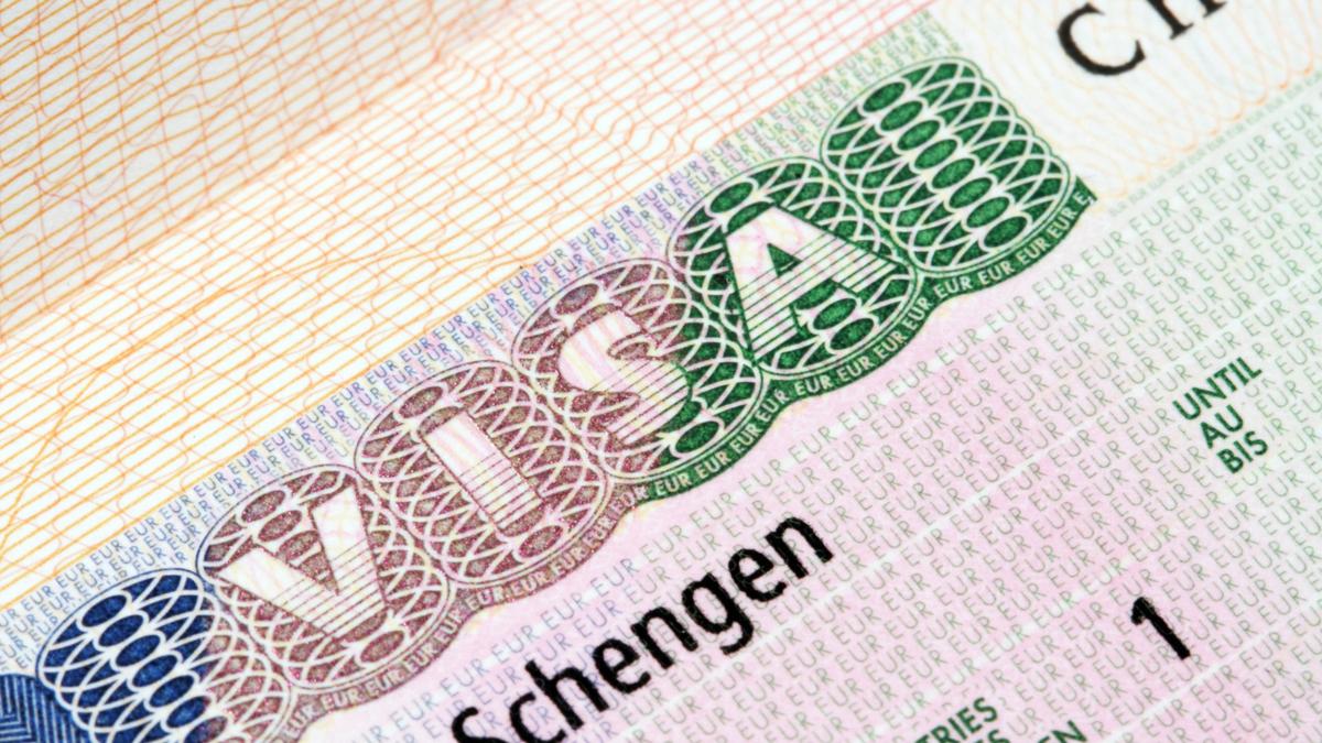 Эстония присоединяется к призыву Финляндии приостановить выдачу туристических виз гражданам России по всему ЕС