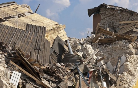 Число погибших при землетрясении на Гаити приблизилось к 1300