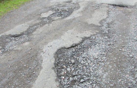 В Латвии планируют отремонтировать главные государственные дороги