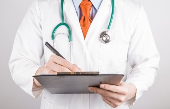 Эстонские врачи добились повышения зарплат
