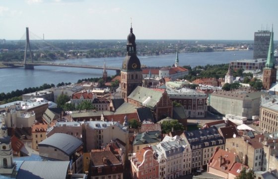Латвию научат управлять народным хозяйством