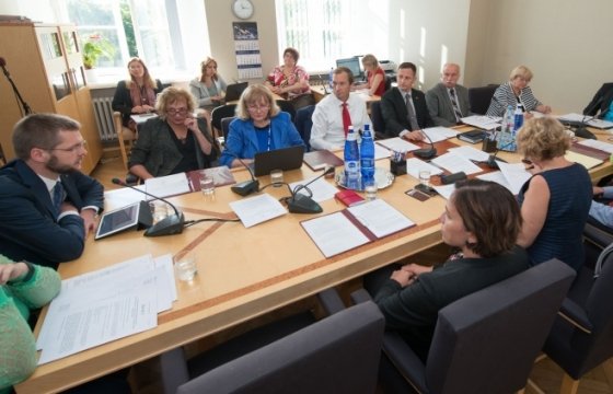 Комиссия эстонского парламента поддержала инициативу по улучшению условий для командированных работников