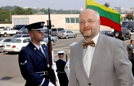 Министр обороны Литвы: Коррупция в армии не должна допускаться