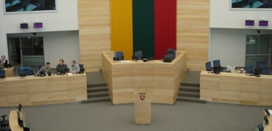 Сейм Литвы не будет рассматривать вопрос о штрафах за публичное принижение семьи