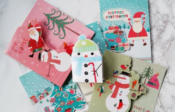 Президент Эстонии отправила почти 1800 рождественских открыток