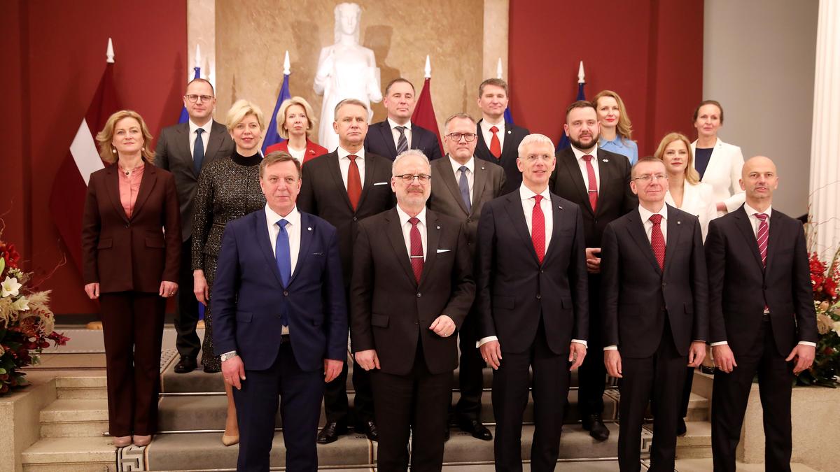 Новое правительство Латвии более консервативно, чем предыдущее. Но стабильности кабмина это вряд ли угрожает