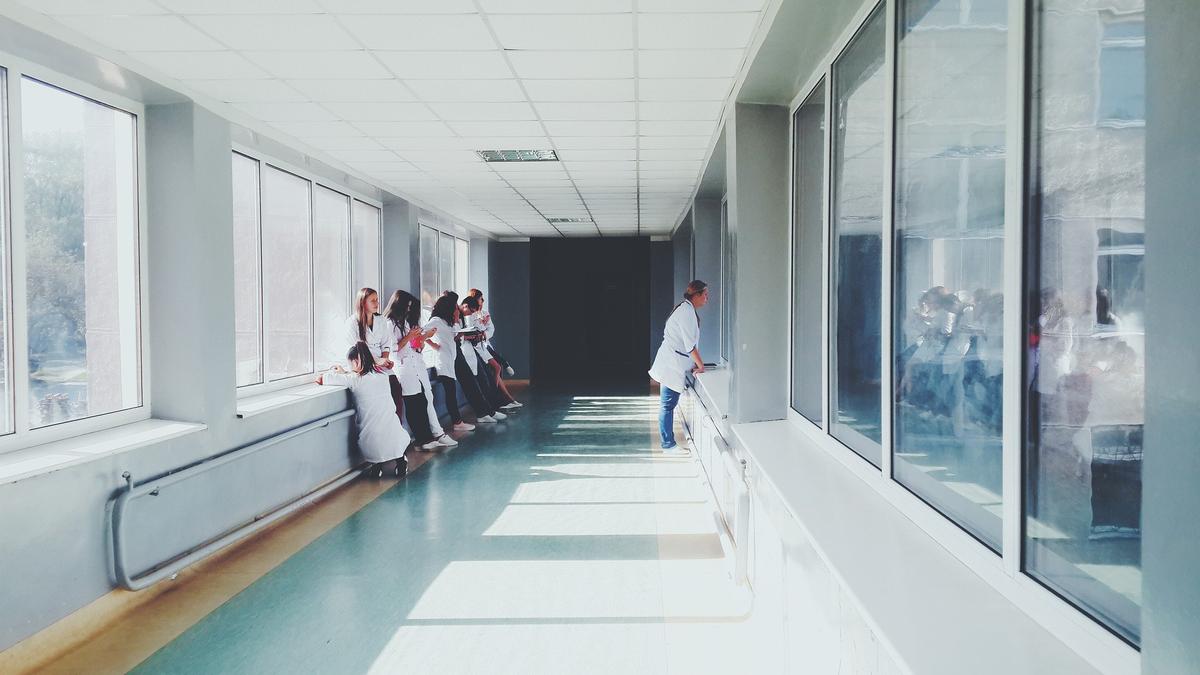 Больницы оптимизируют: врачей станет меньше