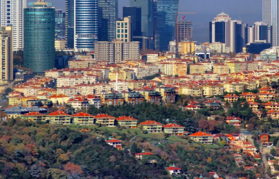 Жертвами обрушения дома в Стамбуле стали 14 человек