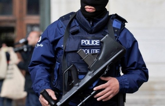 Подозреваемому в терактах в Брюсселе и Париже предъявили обвинение