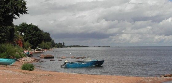 Российские пограничники задержали эстонского атташе на Чудском озере