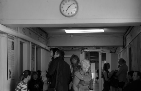 Зарплаты — выше, очереди — короче