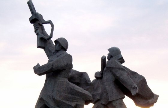 Война с памятниками как символ поражения