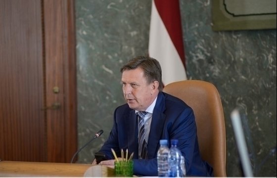 Премьер-министр Латвии отменил все мероприятия на неделю