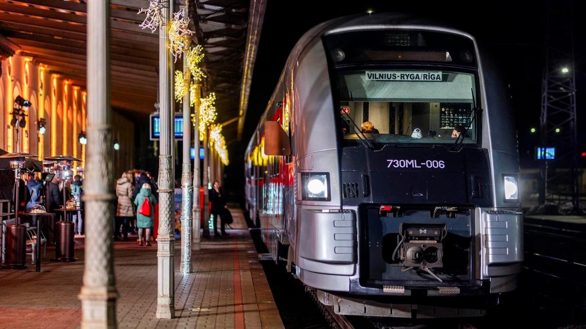 27 декабря отправился первый поезд из Вильнюса в Ригу. До запуска маршрута на поезда выкупили более 2 тысяч билетов