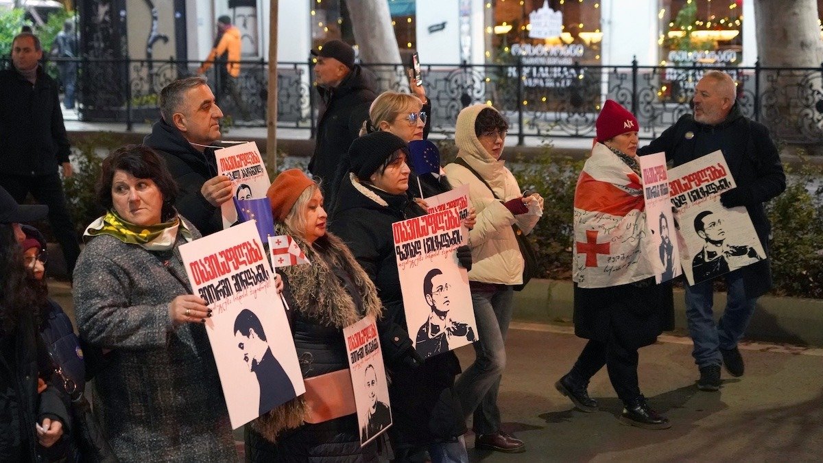 Марш матерей политзаключенных. Тбилиси, 28 декабря 2025 года. Фото: JAMnews.jpg