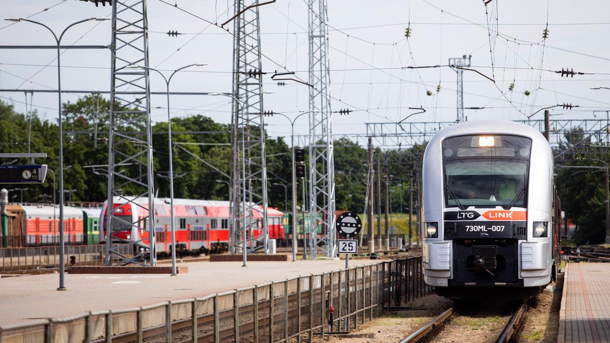 «Литовские железные дороги» уволят около 2 тысяч сотрудников