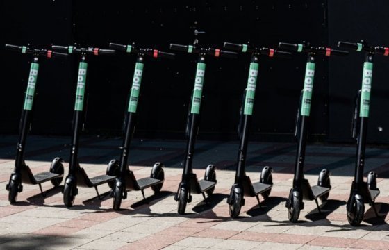 В Каунасе появились электросамокаты Bolt