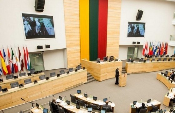 Подозреваемый в коррупции литовский парламентарий Гапшис отрицает вину