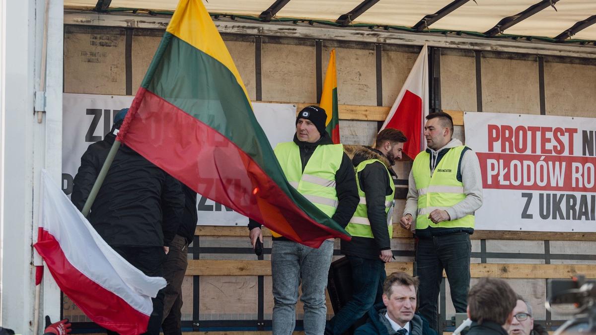 Протест польских фермеров пока не привел к очередям на литовской границе — Служба охраны госграницы Литвы