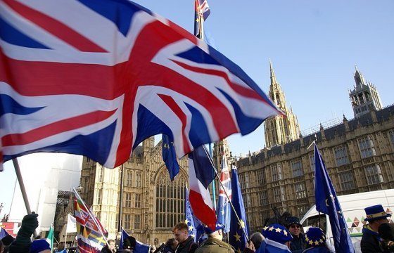 Более 900 тыс. британцев подписали петицию за отмену Brexit