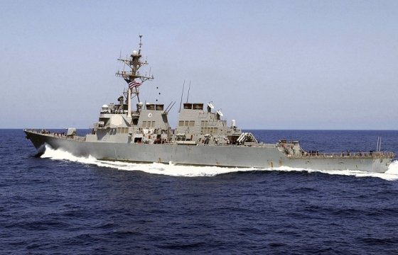 Российские «сушки» в 9 метрах облетели военный корабль США в Балтийском море