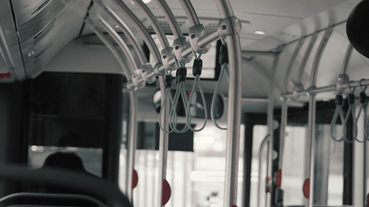 С 2026 года в Риге могут вырасти цены на проезд — мэр Виестурс Клейнбергс