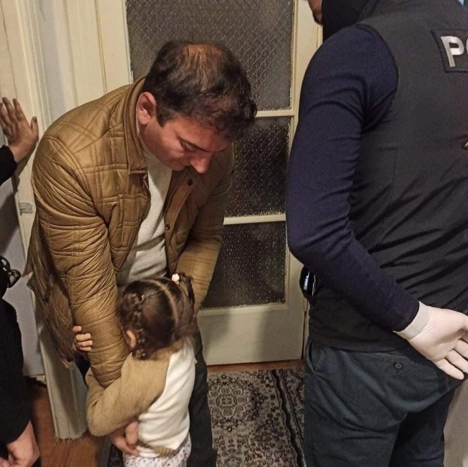 Арест Азиза Оруджева. 3-летняя дочь плачет и не хочет отпускать отца