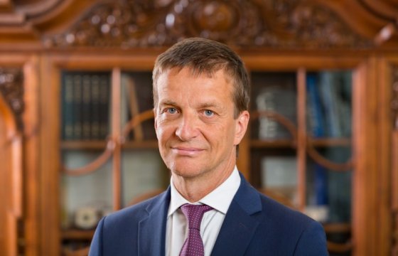 Президент банка Эстонии назвал криптовалюту бессмысленной