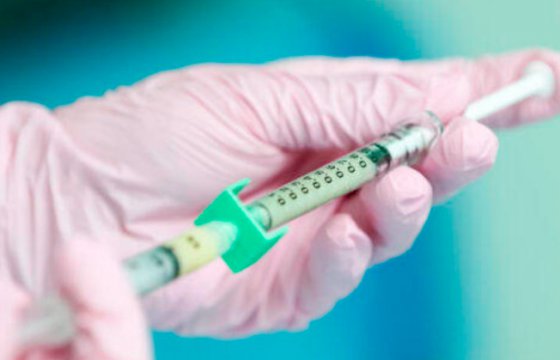 Латвия временно прекратила вакцинацию препаратом AstraZeneca