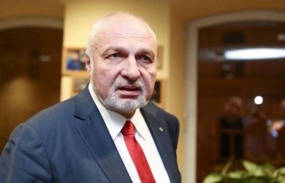 Председатель партии труда Литвы: Нужно услышать мнение подозреваемого в коррупции Гапшиса