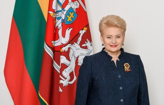 Президент Литвы примет решение по написанию нелитовских имен в документах после выводов языковой комиссии