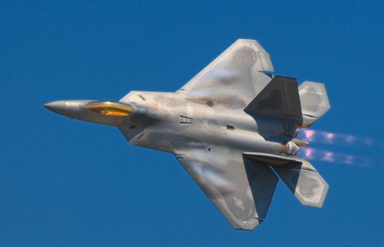 США перебросят шесть истребителей F-22 в Южную Корею