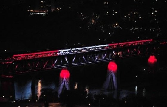 Мост в Канаде окрасят в цвета латвийского флага