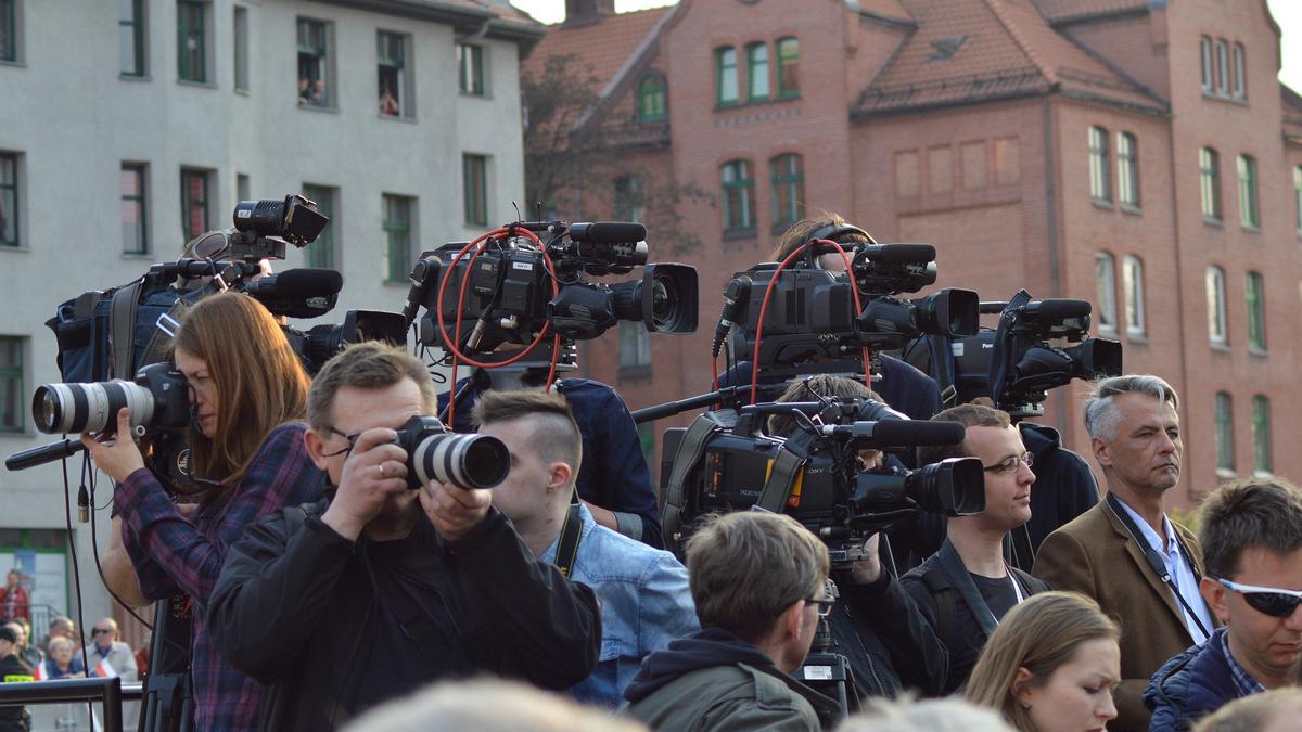 Латвия приняла 250 независимых журналистов из России. СГБ видит в этом риски