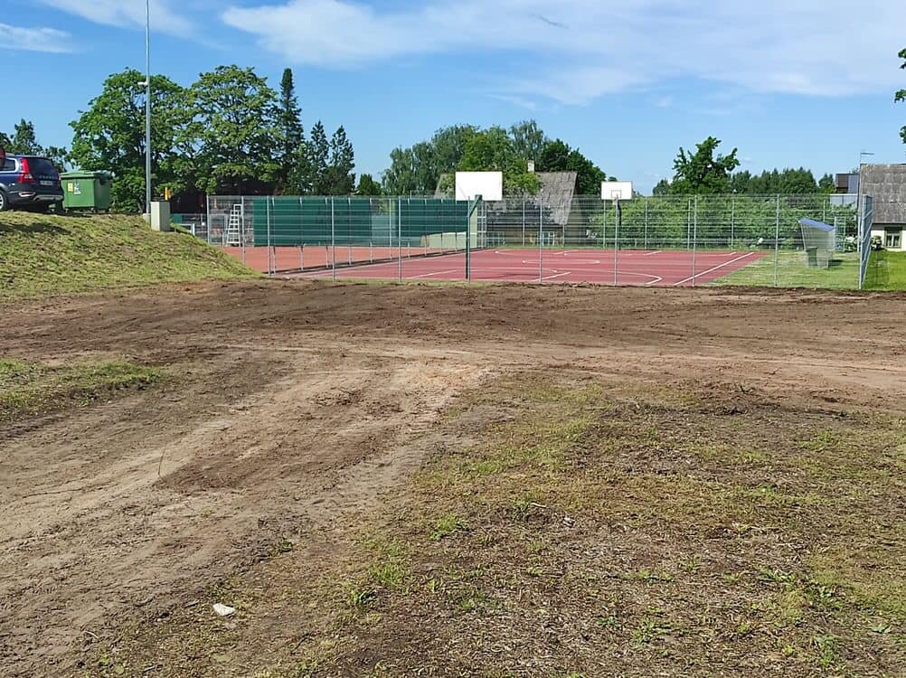 Территория после снова памятника. Фото: посольство РФ в Эстонии