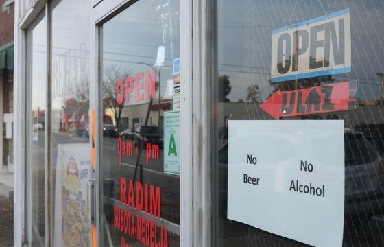 В Литве могут запретить продажу алкоголя после 8 часов по будням, и после 3 — по воскресениям