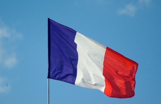 Французский парламент проголосовал по вопросу об отставке правительства
