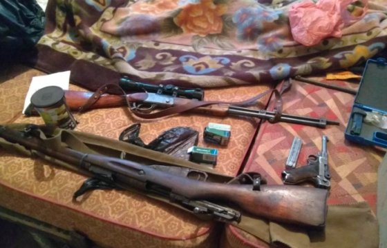 Полиция Латвии обнаружила подпольные склады огнестрельного оружия