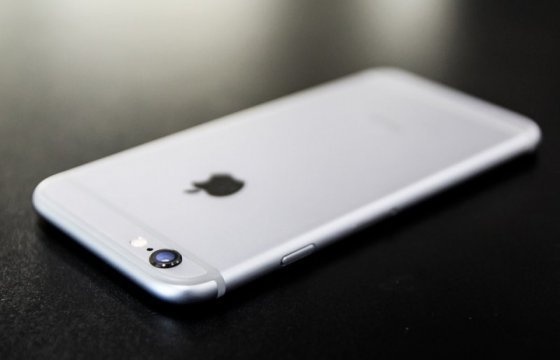 Apple снизит цены на iPhone