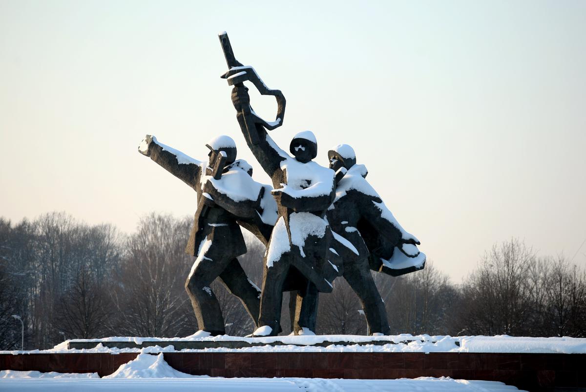 Памятник "освободителям" в Пардаугаве. Фото: LETA