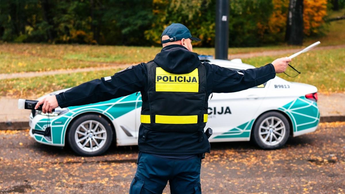 Правоохранительным органам Литвы могут потребоваться дополнительные деньги из-за роста цен на топливо — глава МВД страны