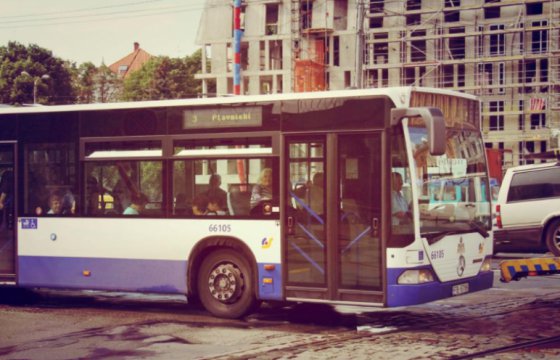 Общественный транспорт в Риге стал бесплатным
