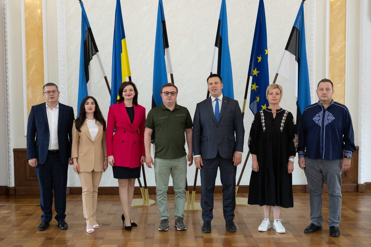 Спикер парламента Эстонии Юри Ратас спикер в июле встретился с делегацией парламента Украины и представителями Житомирской области. Фото: Рийгикогу