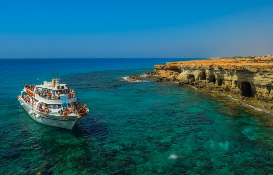 Кипр отменил справки об отсутствии коронавируса для туристов