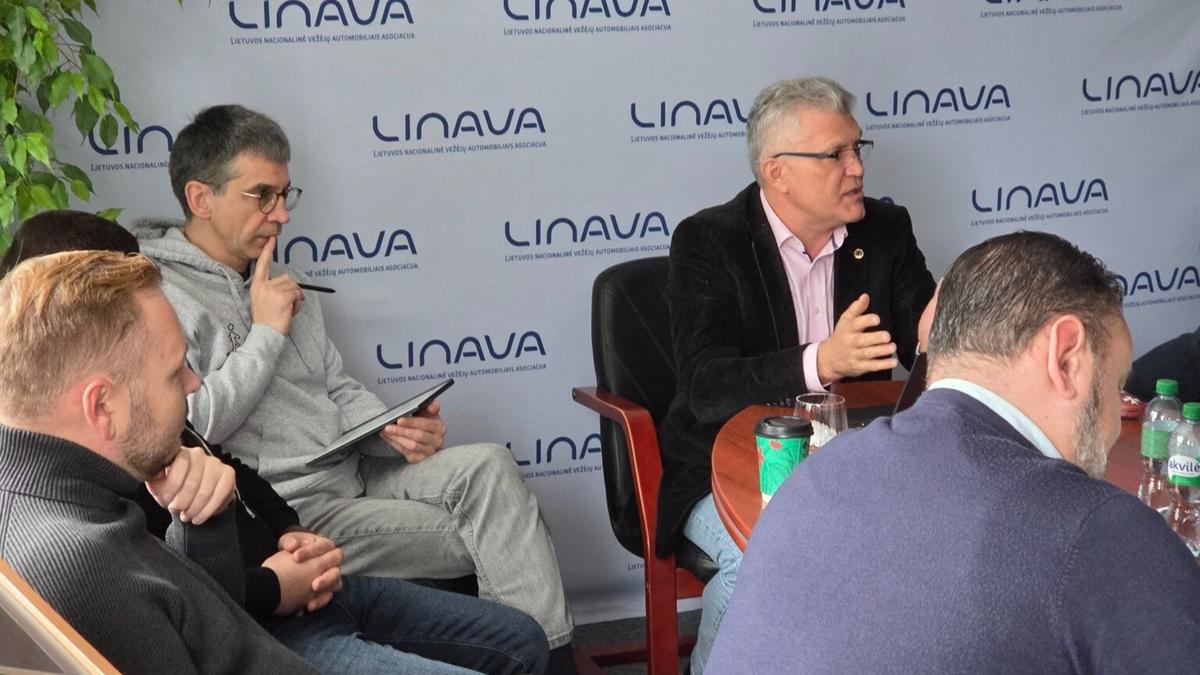 Литовская ассоциация перевозчиков LINAVA не исключает предупредительных протестов из-за закрытой границы с Беларусью