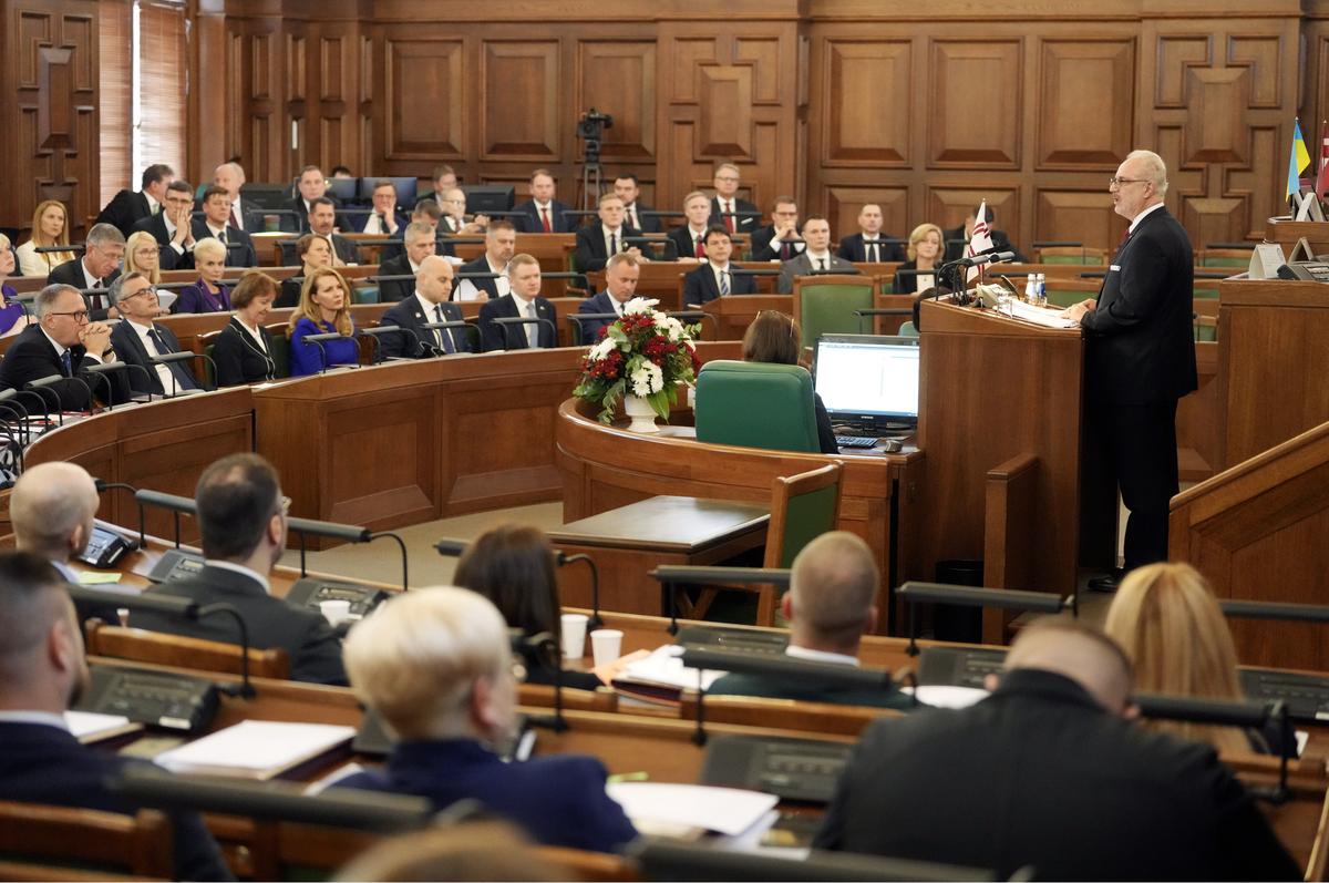 Эгилс Левитс выступает перед депутатами Сейма 14-го созыва. Фото: LETA